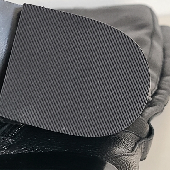 Tory Burch Women boots Black Tumbled Leather BROOKE Knee High Riding sz 6.5 new - Picture 11 of 11